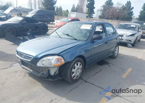 1998 Honda Civic Lx z USA, uszkodzony, nr VIN JHMEJ667XWS006328